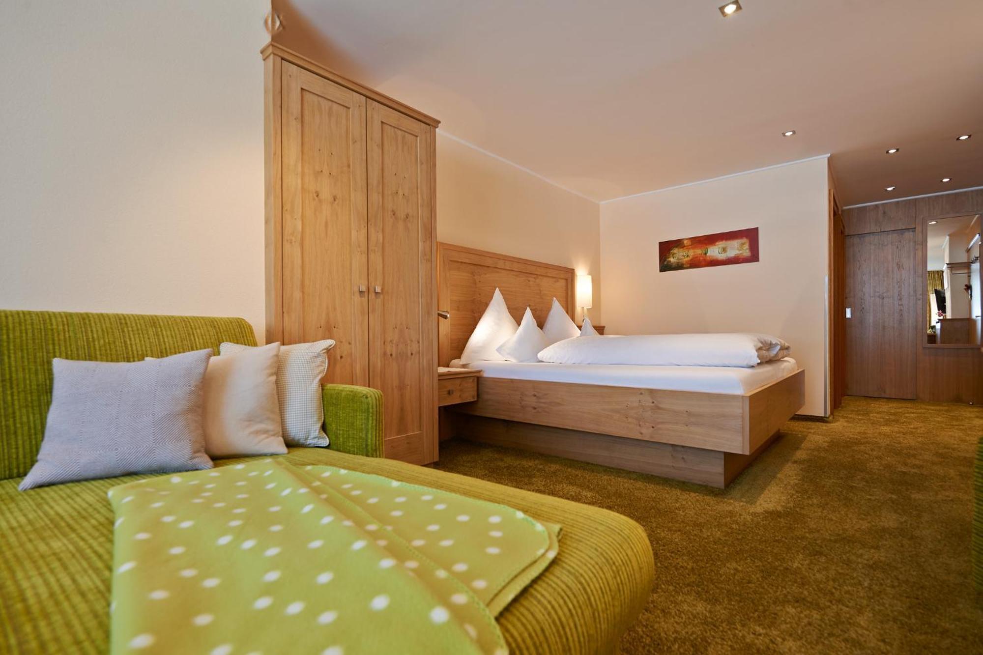 Hotel Restaurant Formarin Lech am Arlberg Quarto foto